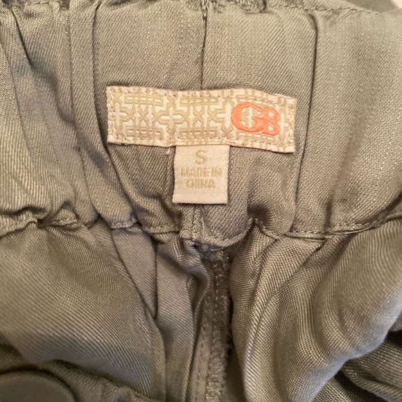 Olive green shorts/skirt - Picture 4 of 5